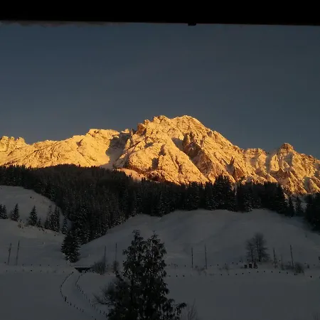 Schwarzbach Apartment Leogang